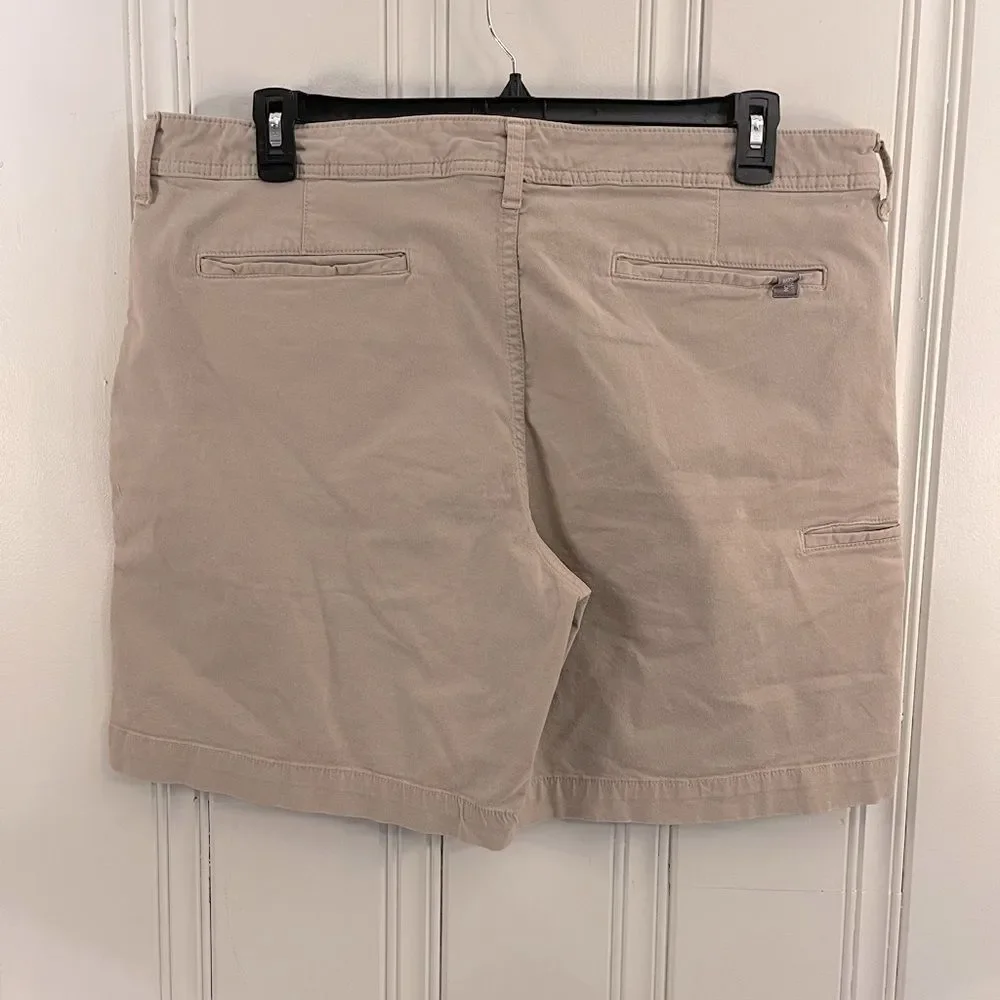 The North Face Mens Flat Front Hiking Shorts Size 40‎